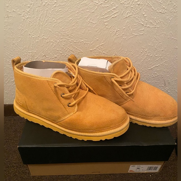 Men’s Ugg Neumel Boots - Picture 4 of 8